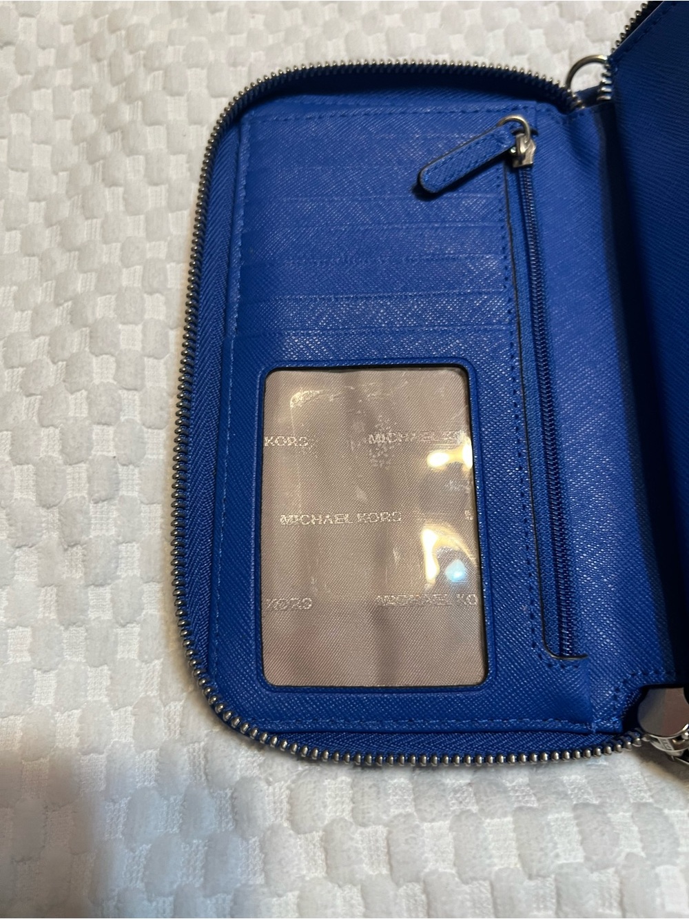 Michael Kors Electric Blue Perforated Zip Card Holder - Picture 5 of 5